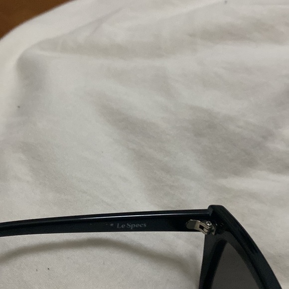 Le Specs I FEEL LOVE SUNGLASSES Designer - Black - Picture 4 of 7